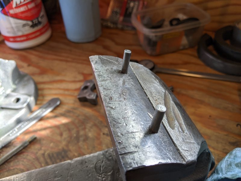 parkervise-jaw-pinsinserted-800x600.jpg